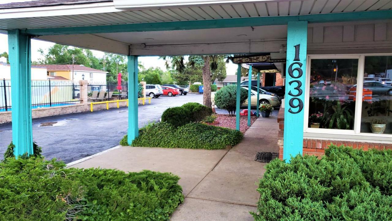 Circle S Motel Colorado Springs Exterior photo